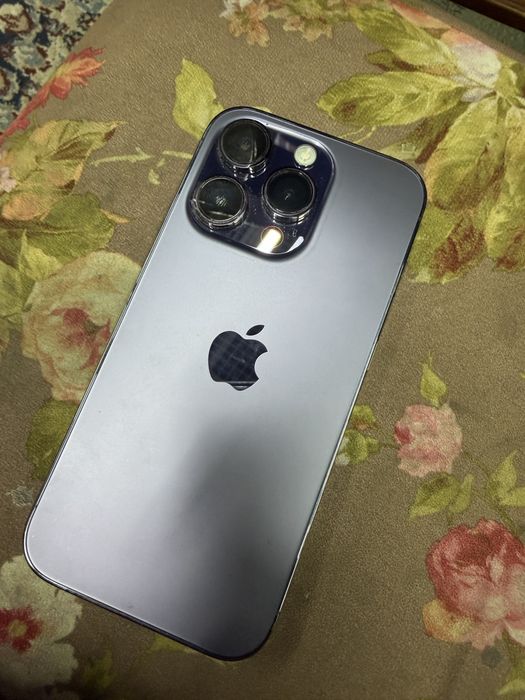 Продам iPhone 14 про