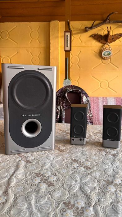 Boxe Altec Lansing 321 – sistem audio 2.1 cu subwoofer activ