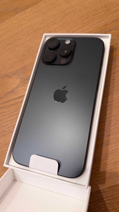 Vand Iphone 16 PRO MAX 512GB Black Titanium, NOU, GARANTIE 11 luni