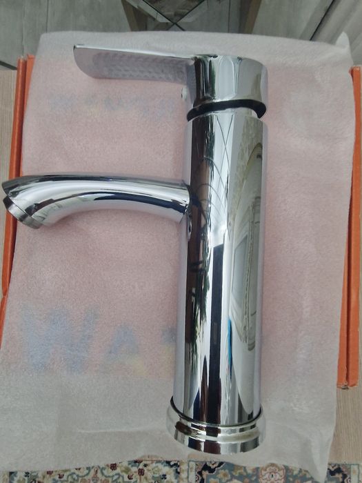 Смеситель для раковины