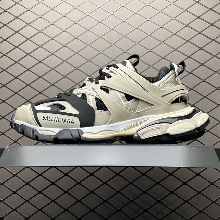 Balenciaga track