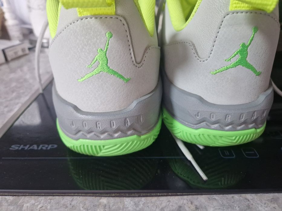 Nike air Jordan. Нови мъжки маратонки