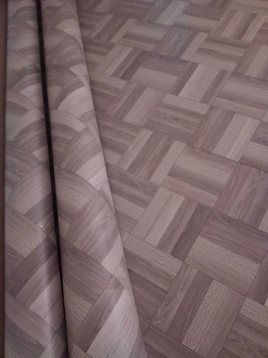 Продаётся линолиум производства Россия.