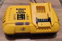 DeWalt DCB 118 зарядное устройство