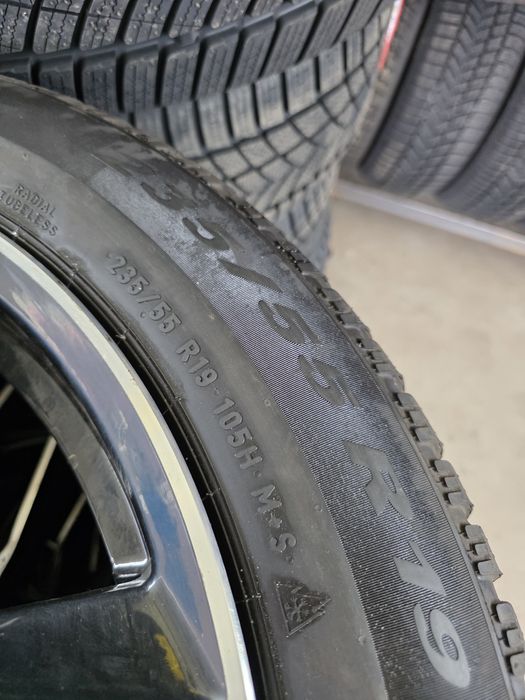 Jante aliaj Audi q5 235 55 19 pirelli