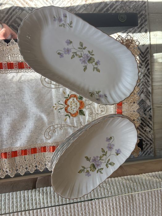 Ретро порцеланов сервиз за хранене, 27 части