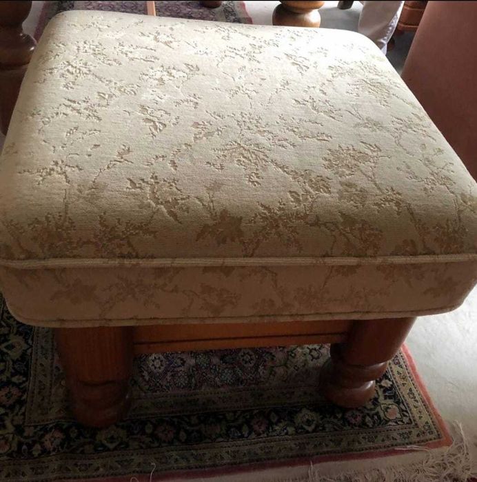 Set canapele 3+2+1+taburet -lemn masiv si catifea