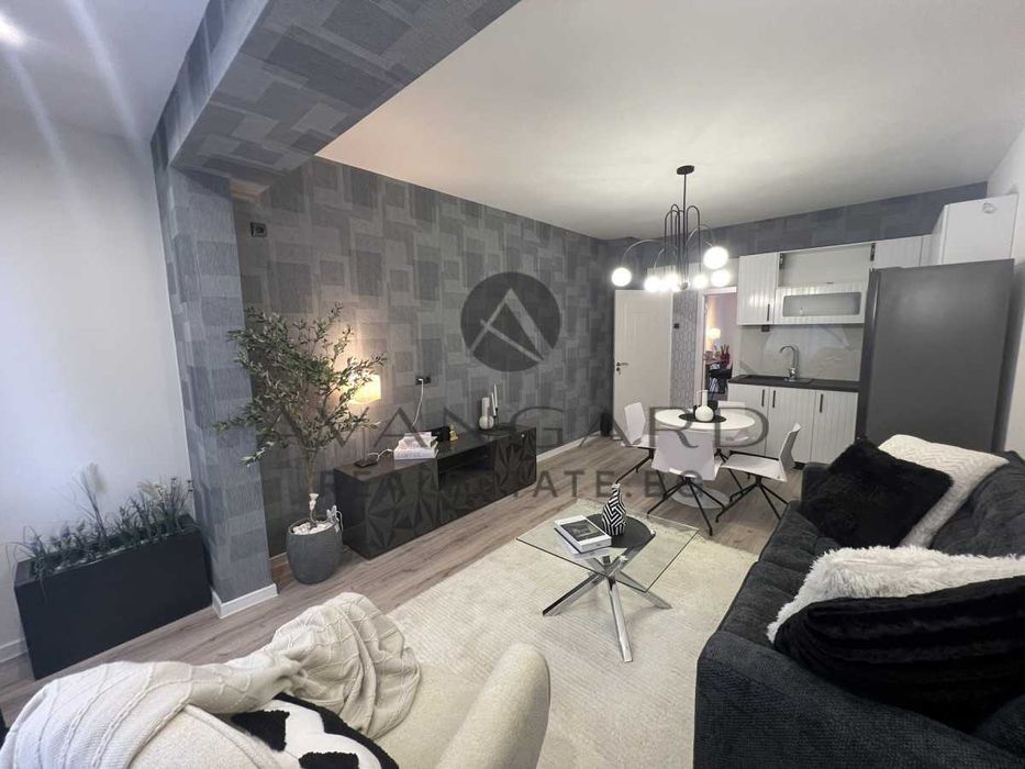 Продава се Тристаен апартамент в Пловдив, Кършияка - 64 кв.м за 2008 €/кв.м - Снимка #1