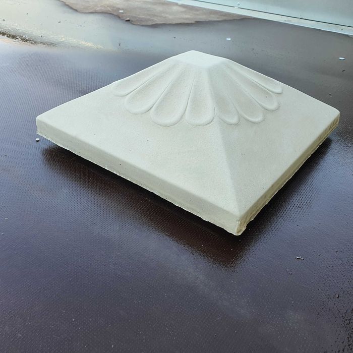 Capace pentru stalpi de gard dimensiuni 25-50cm