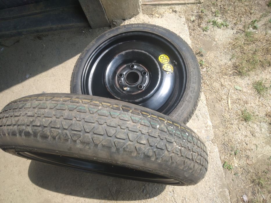Cauciucuri BRGESTONE 155/70 sint în stare foarte bună