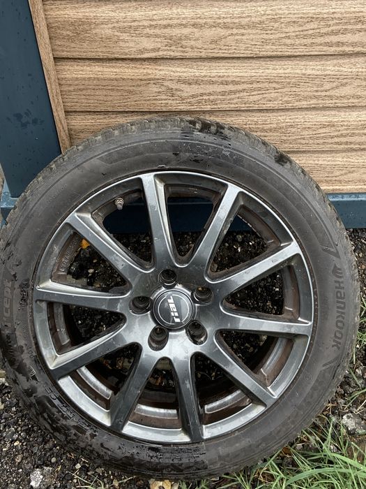 215 50 17 Hankook Зимни