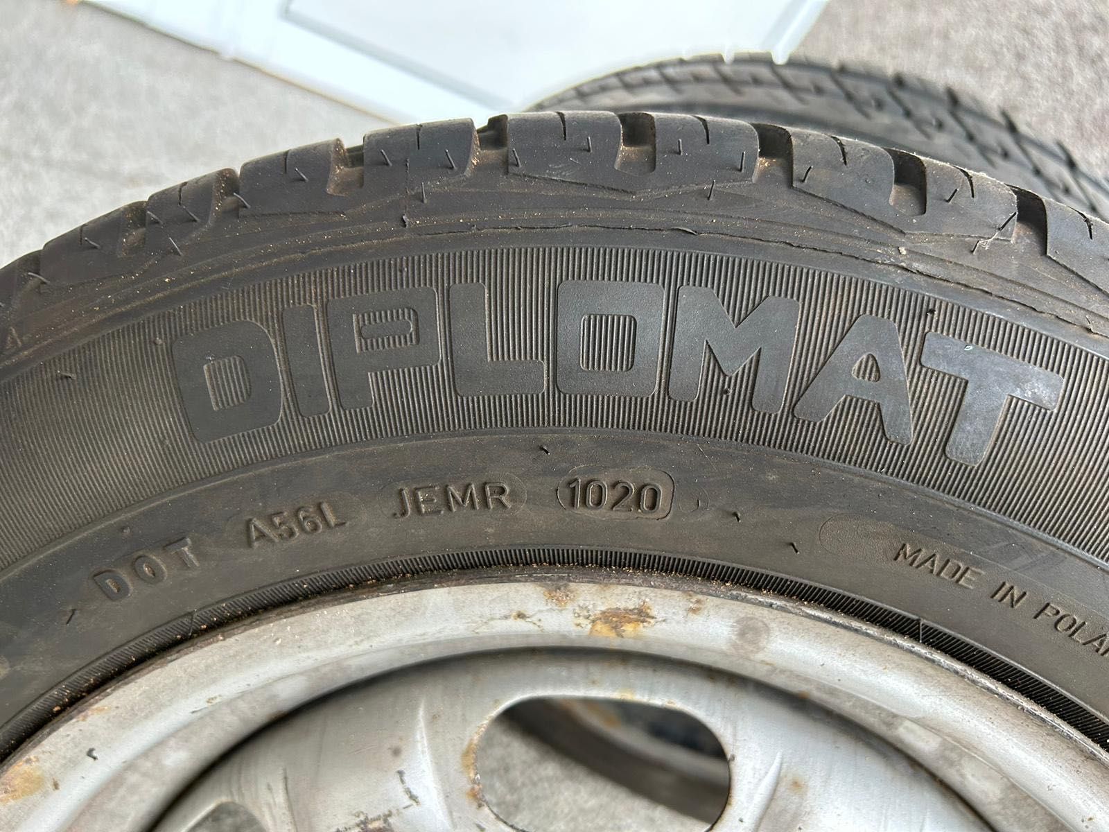 Продавам гуми с джанти