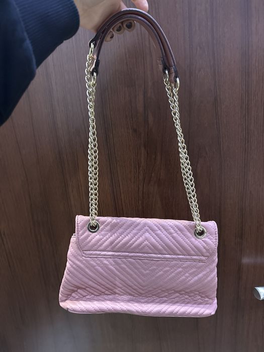 Чанта guess цвят пудра