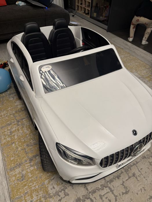 Masina electrica cu telecomanda GLE Coupe 2 locuri