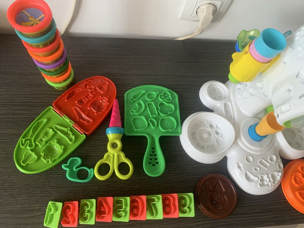 Playdoh машина за сладолед и други
