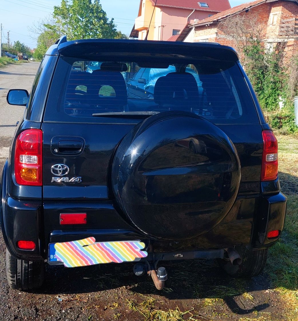 Автомобил Тойота Rav4