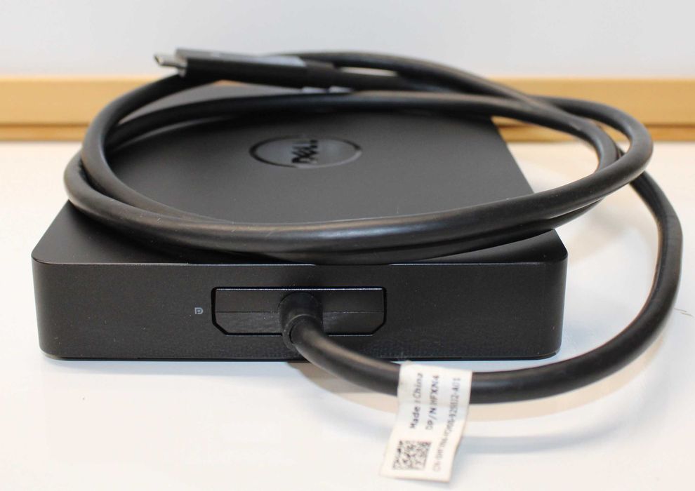 Докинг станция DELL WD15