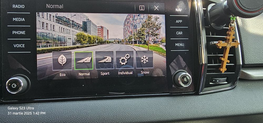 Navigatie cu carplay activ skoda kodiaq karoq