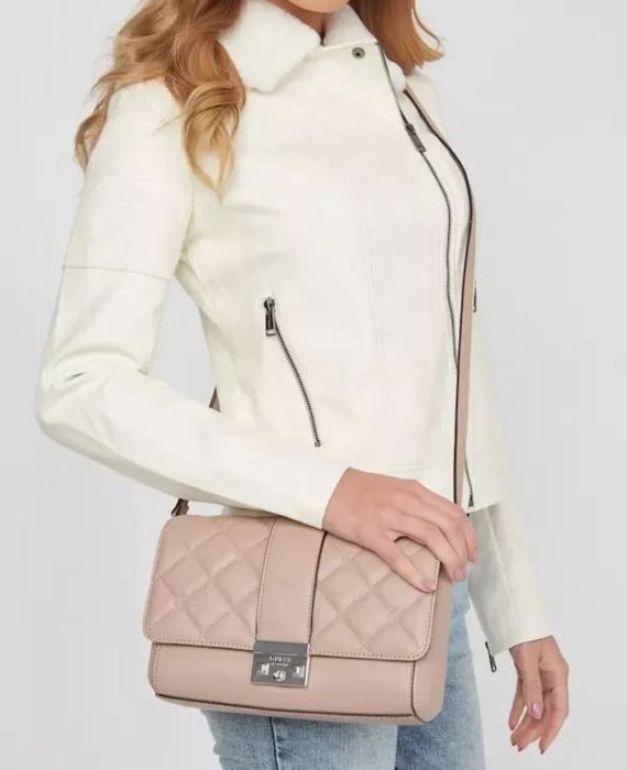 Guess  нова чанта