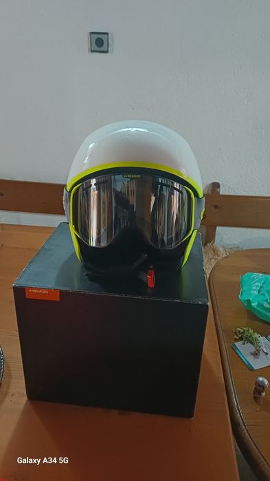 Продавам каска за ски и сноуборд