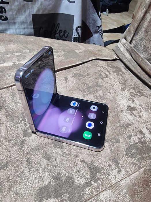 Samsung galaxy flip 5 512gb