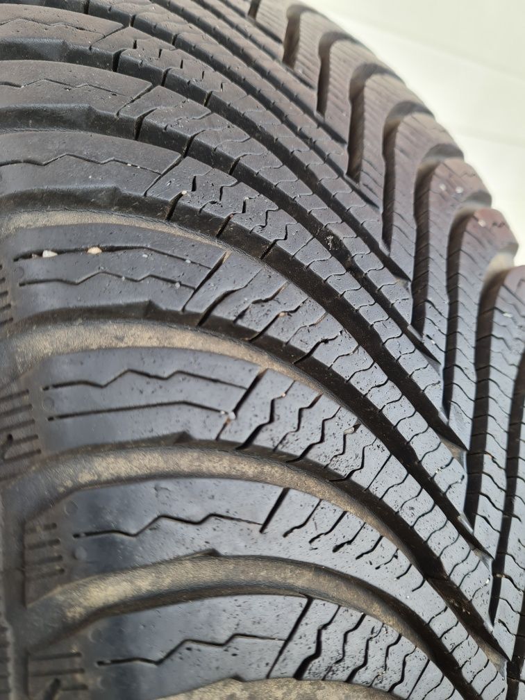 Зимни гуми 2 броя MICHELIN Alpin5 205 60 R16 дот 3219