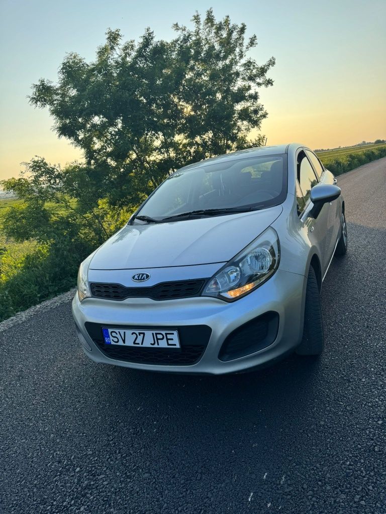 Vând KIA Rio 2012 euro 5 recent înmatriculată