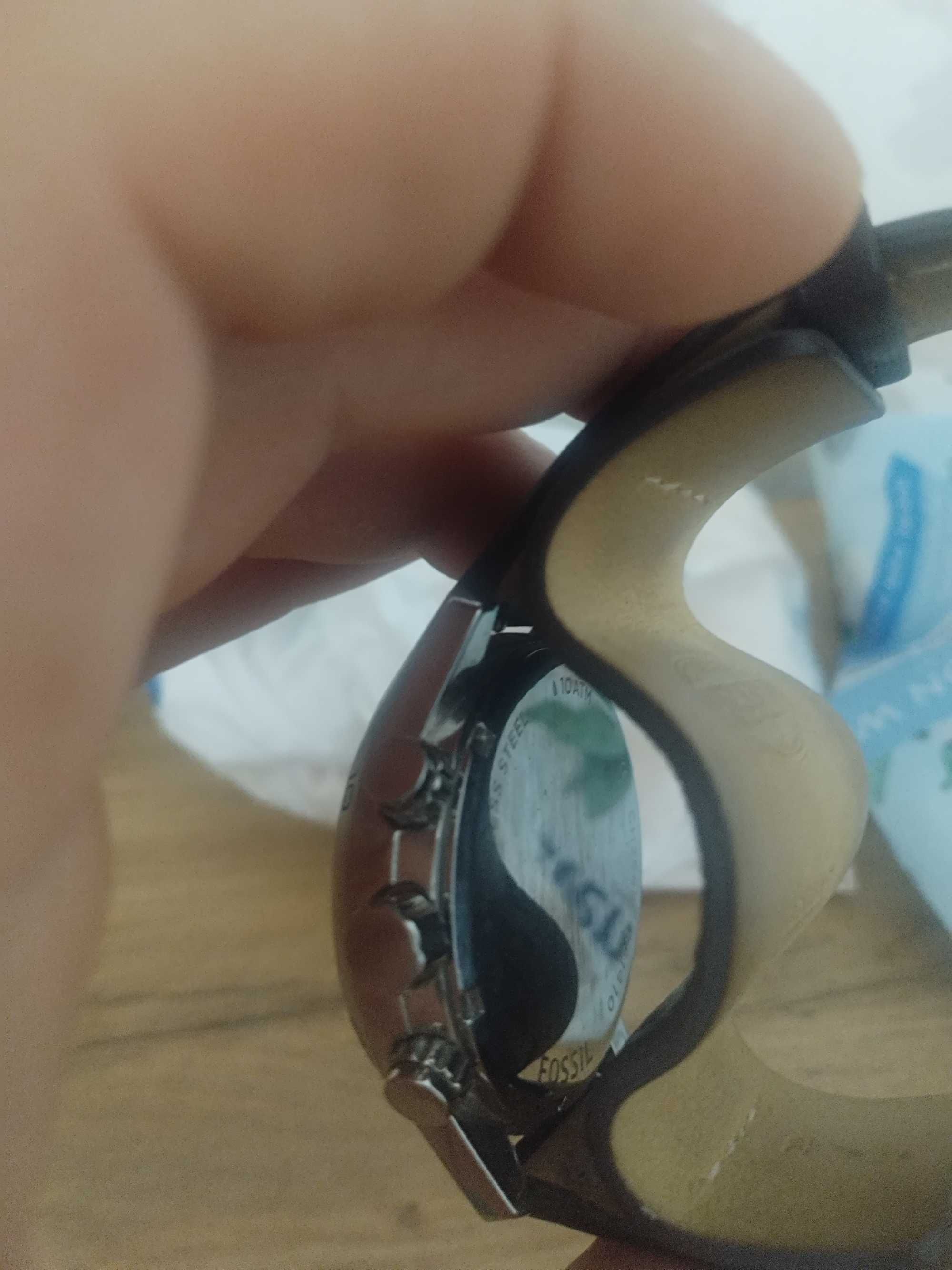 Fossil CH2565 Leather