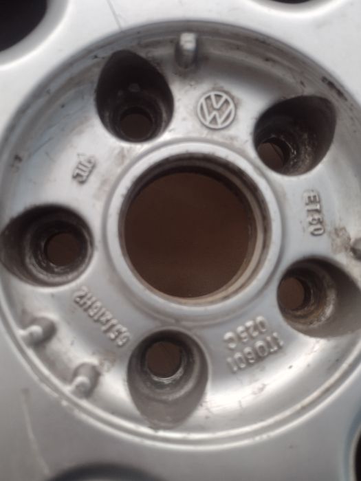 Оригинални 16-5х112 ЕТ50 6.5j Фолксваген Голф 5-6