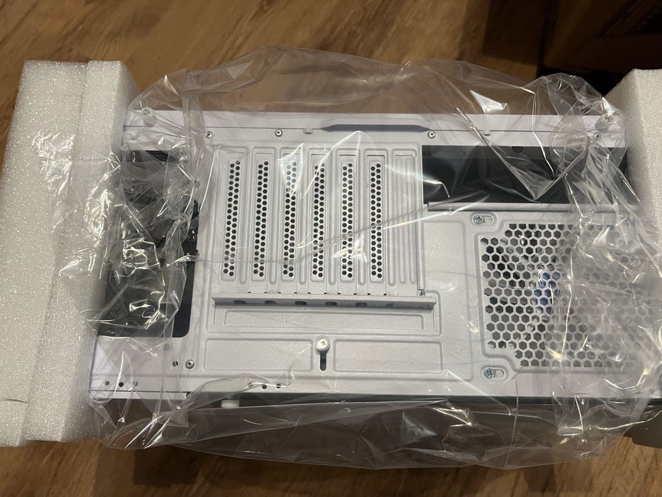 Carcasa, cooler procesor