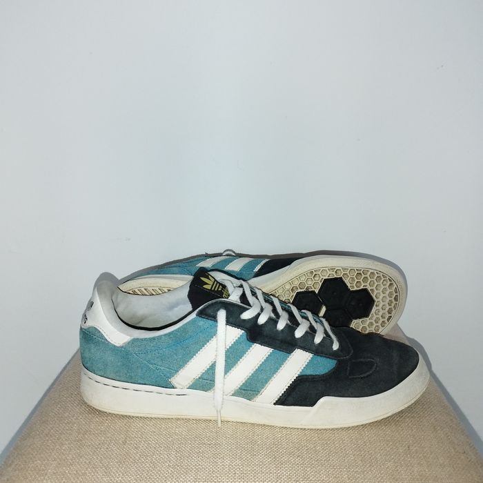 Adidas size 45(295cm)