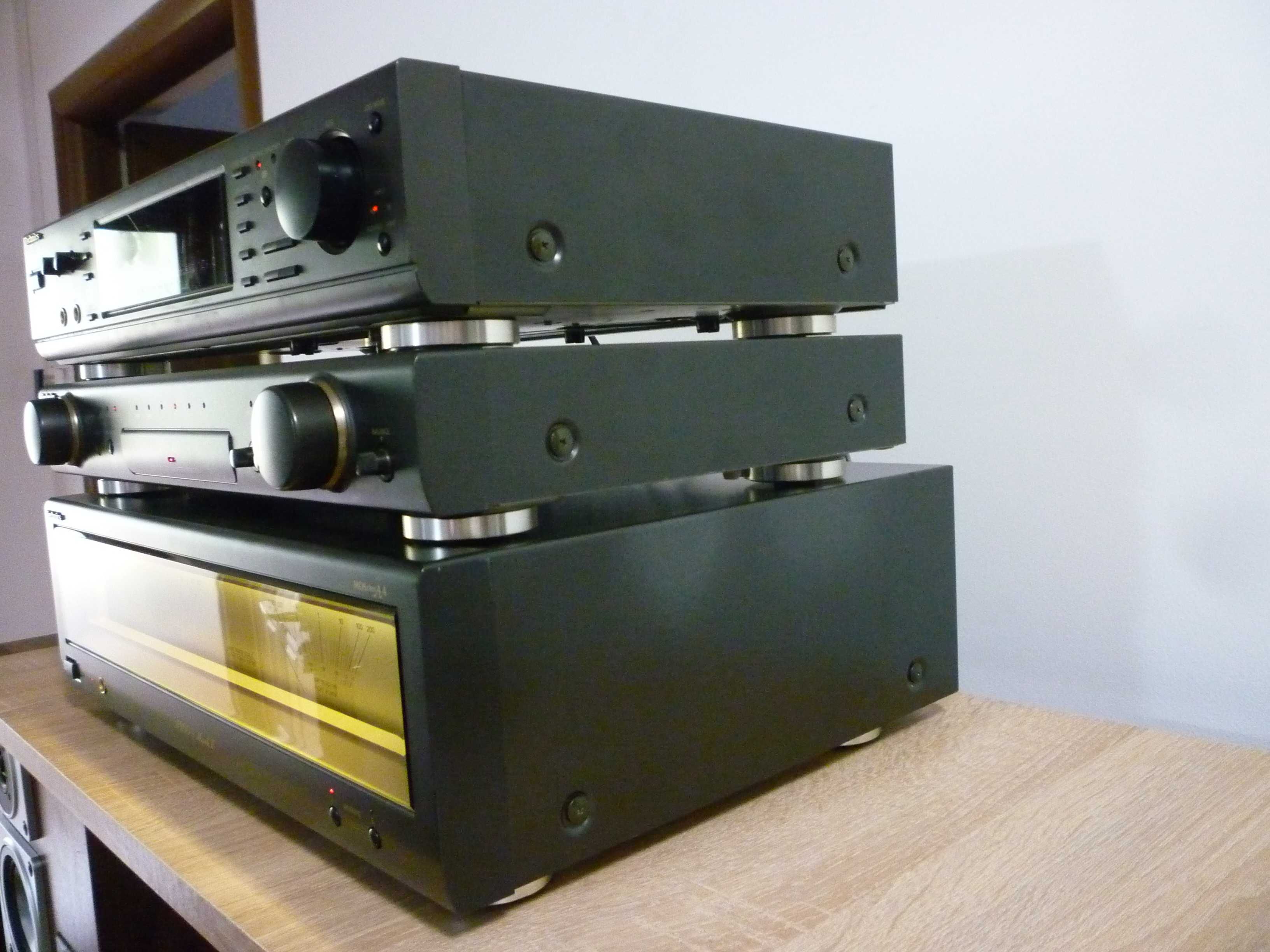 amplificator  si  procesor  technics