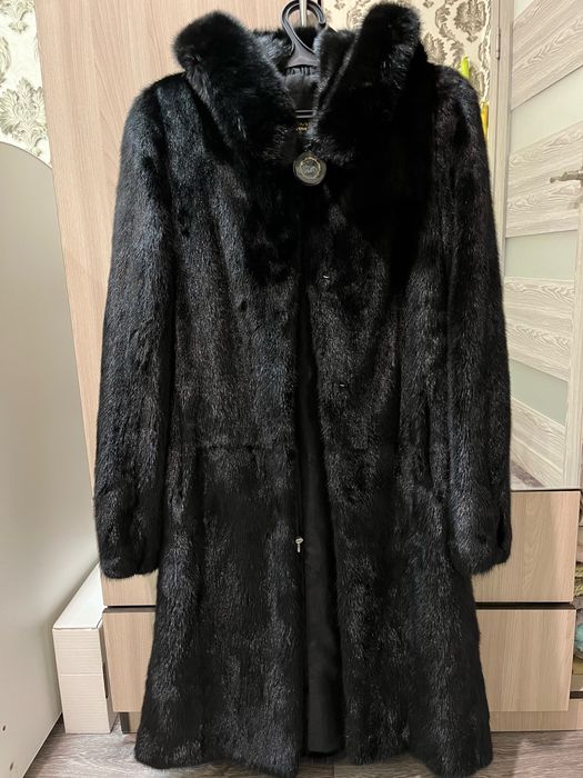 Продам шубу норковую