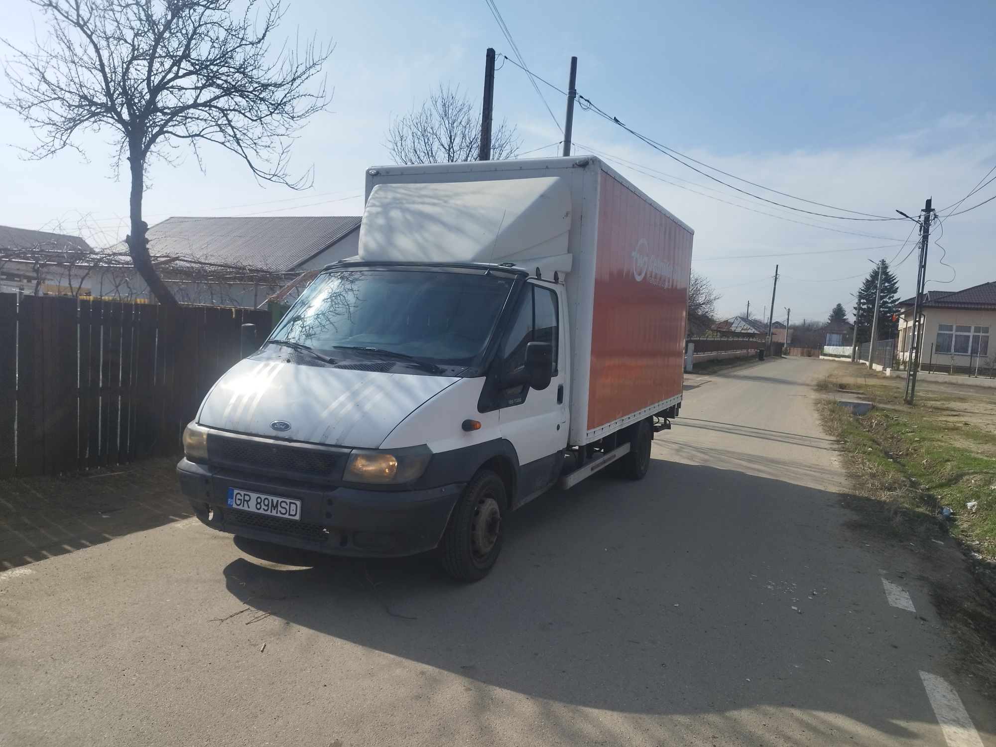 Vând Ford Transit cu lift