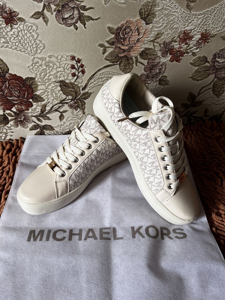 Michael Kors бежевые