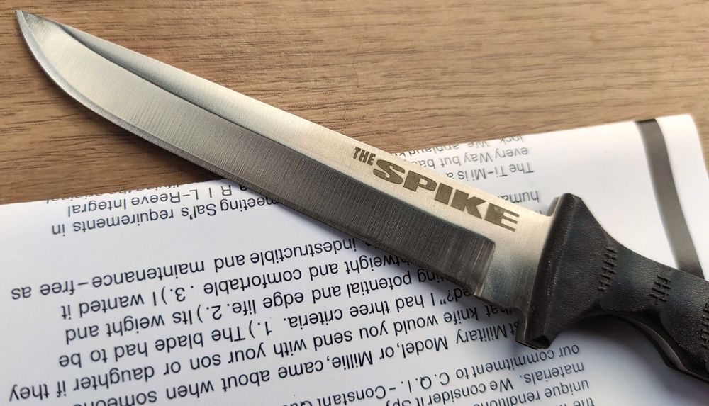 Туристически нож SPIKE