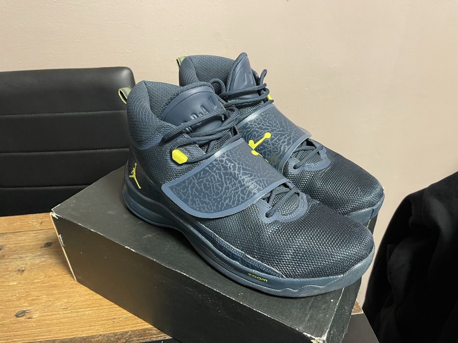Продавам обувки Jordan zoom