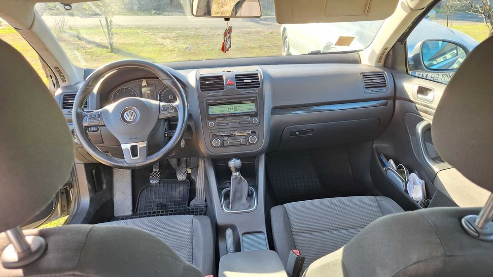 Volkswagen Jetta  2010 de vanzare - masina intretinuta