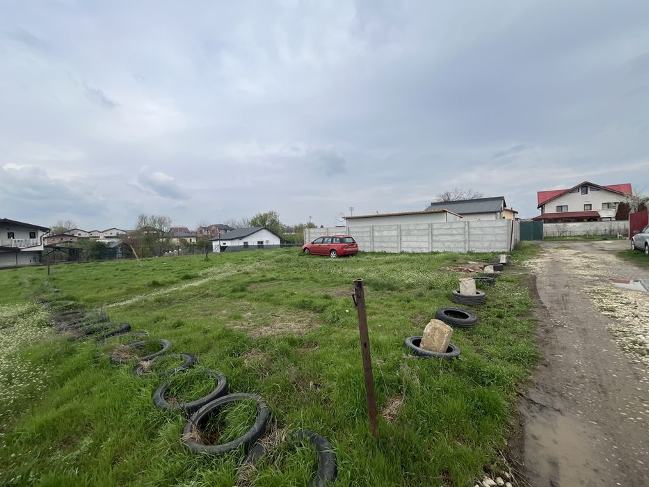 Teren construibil 242m , gaze curent pe strada , Strada Serelor