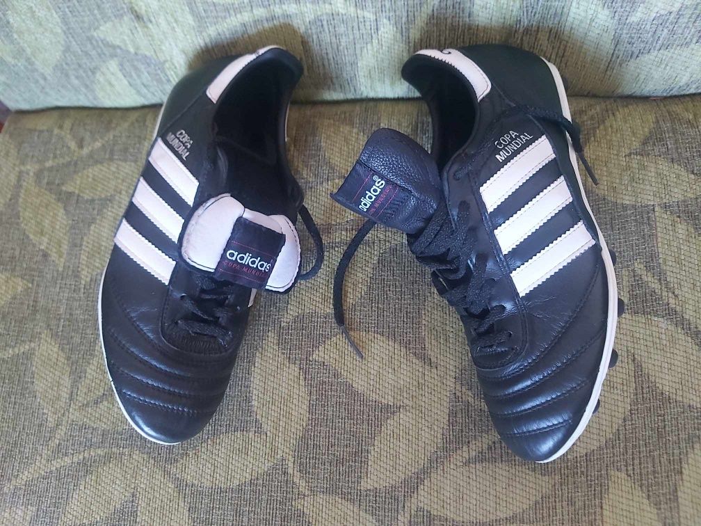 Футболни обувки Adidas Copa Mundial
