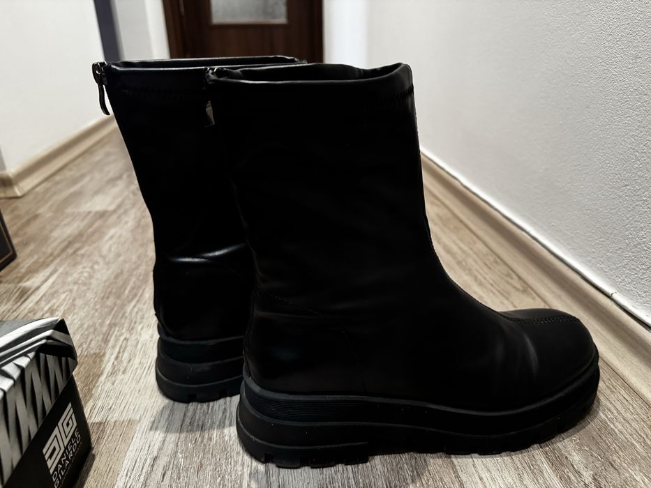 Зимни кожени боти