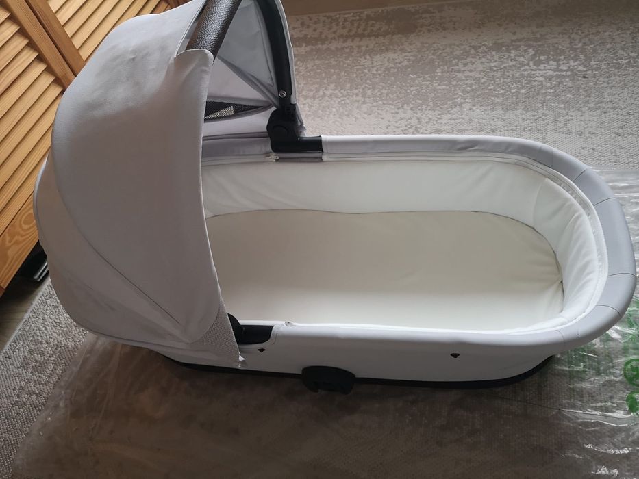 Landou Cybex Melio culoarea fog grey - light grey