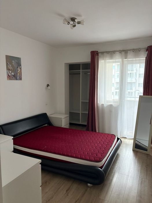 Apartament 3 camere , sector 4