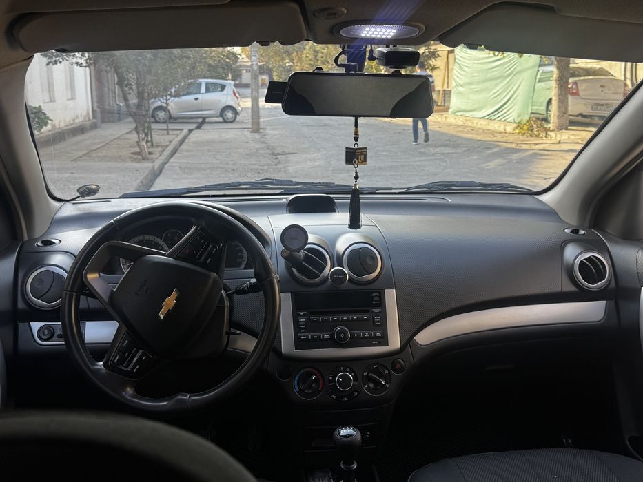 Nexia 3 2017 yil gaz bor 4 pokoleniya 154000 yurgan