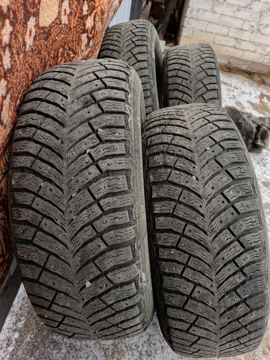 Зимние шины R-17 225/60 Michelin