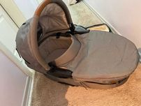 Mutsy Evo кош за новородено Urban Nomad Light