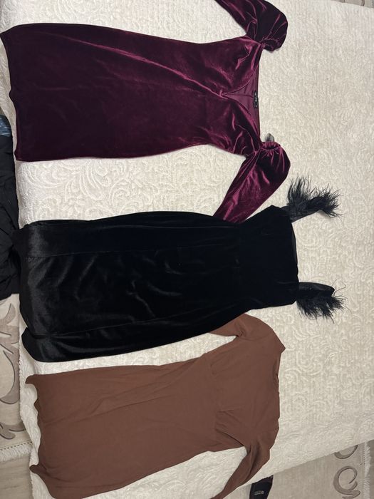 Лот за 4 роклииии