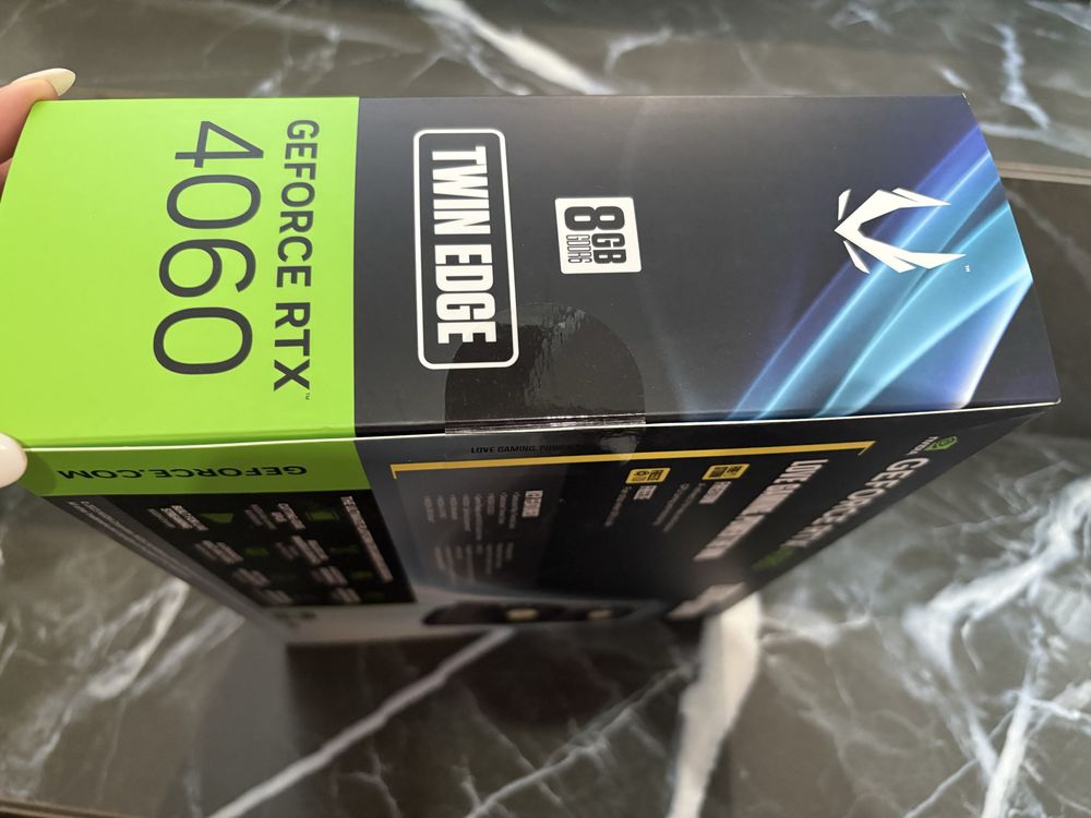Нова, неотваряна Geforce RTX 4060 8 GB Twin Edge