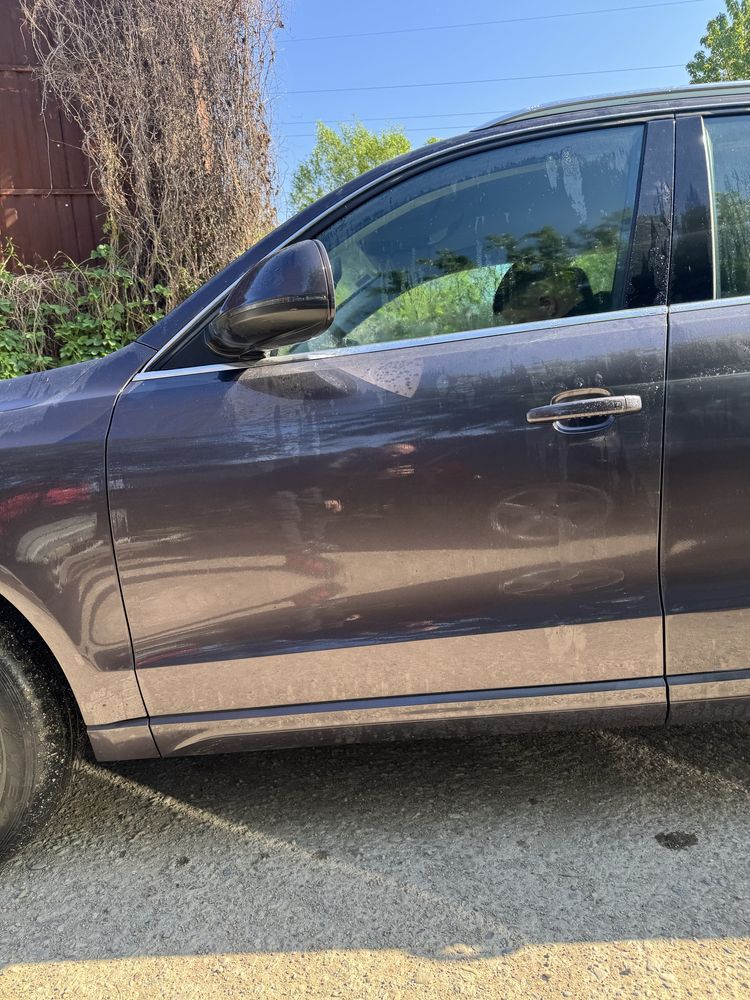 Usa stanga fata Audi Q5 8R 2008-2016