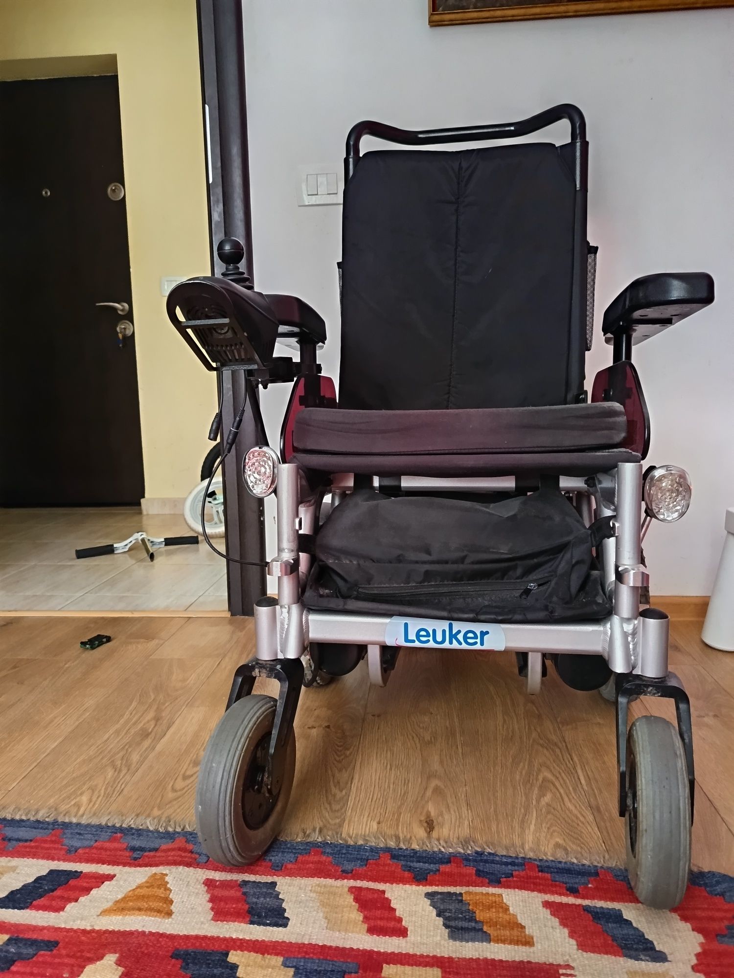 Carucior electric Invacare